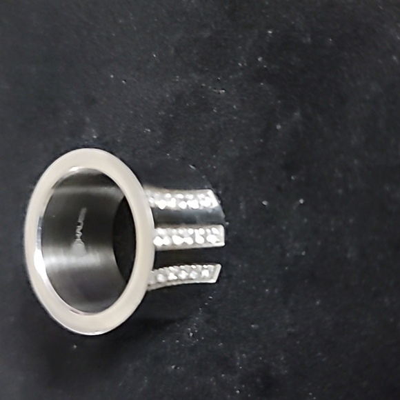 Hauss Jewelry - Large Ring Size 8